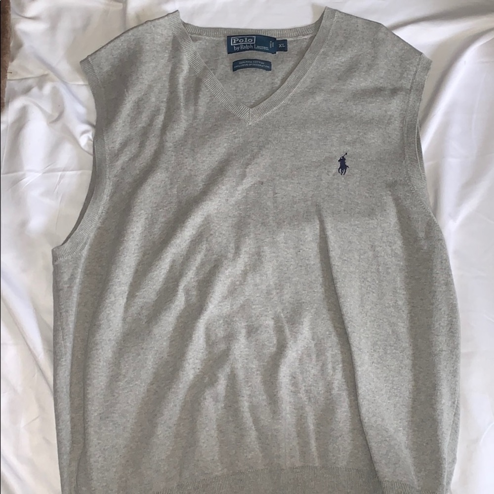 Great condition. 100% Pima Cotton